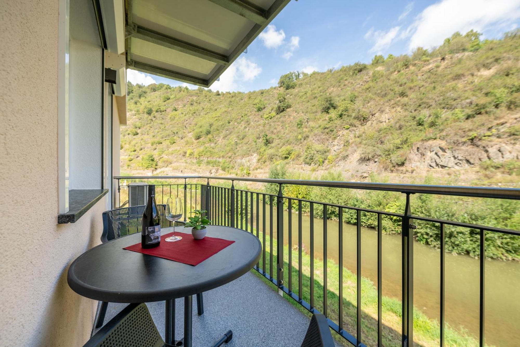 Apart Hotel Lang Altenahr Exterior photo